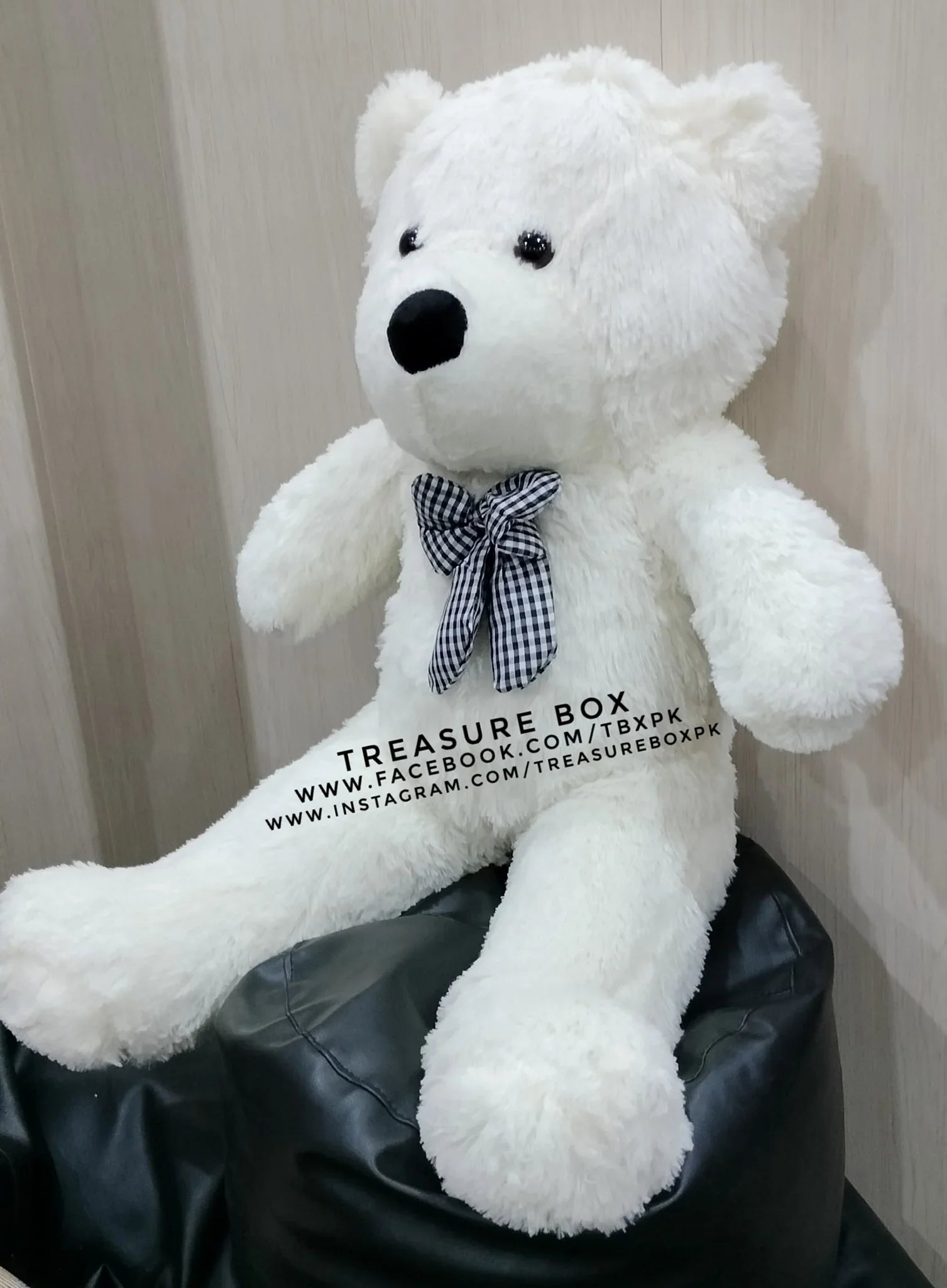 'KnoTie' 2.5 Feet Teddy Bear