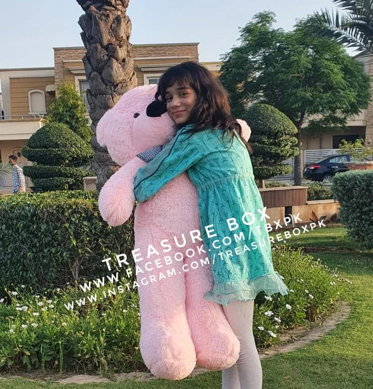 'KnoTie' 3.8 Feet Teddy Bear