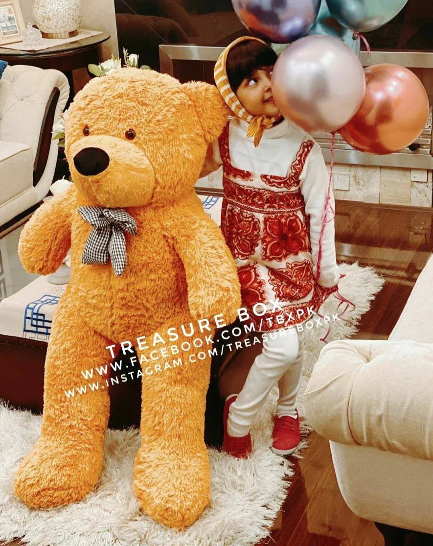 'KnoTie' 3.8 Feet Teddy Bear
