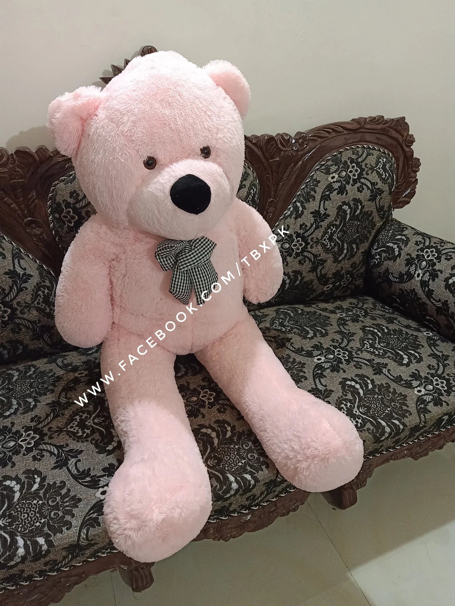 'KnoTie' 4.3 Feet Teddy Bear
