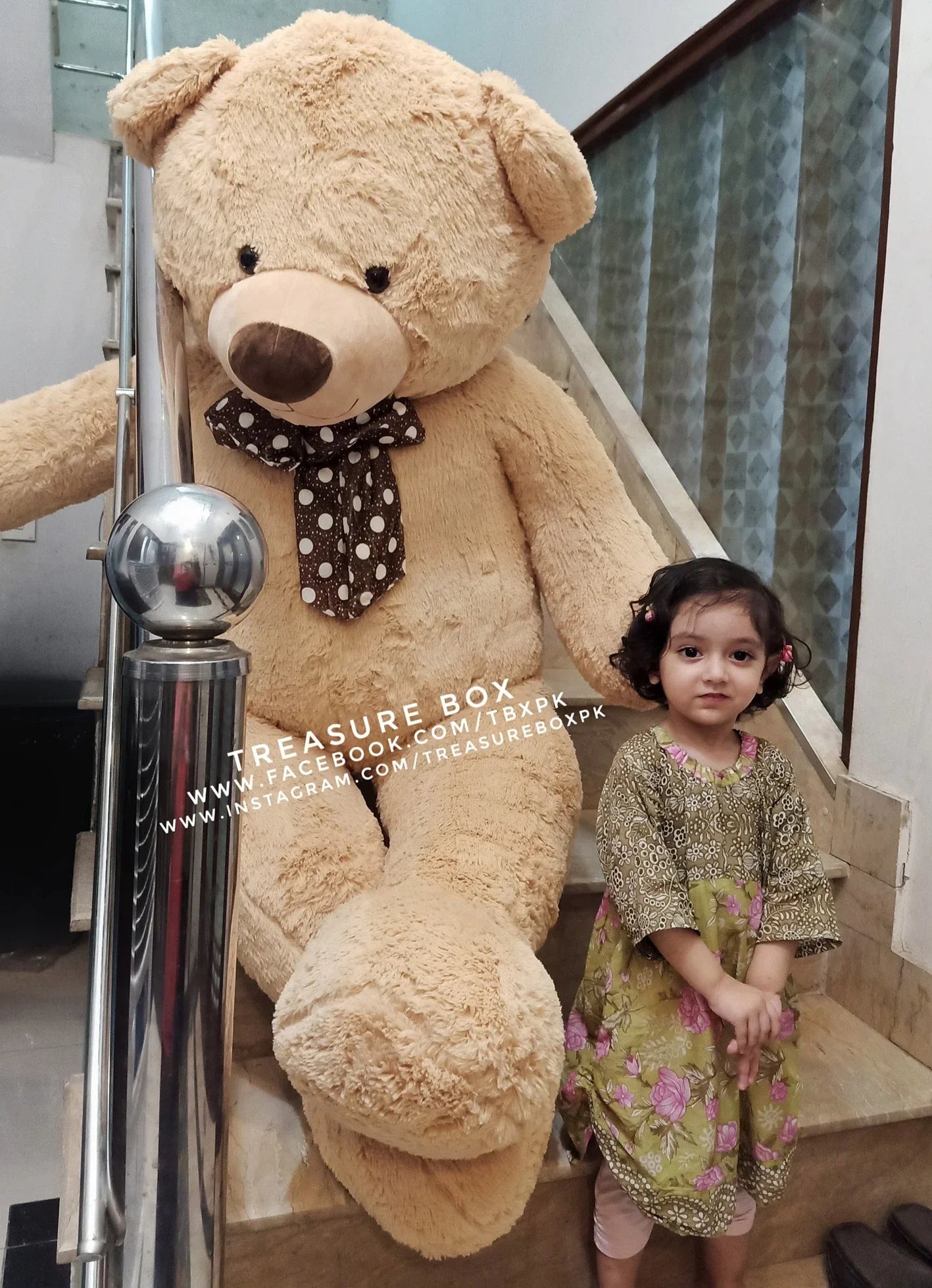 'CooKie' 5.85 Feet Teddy Bear