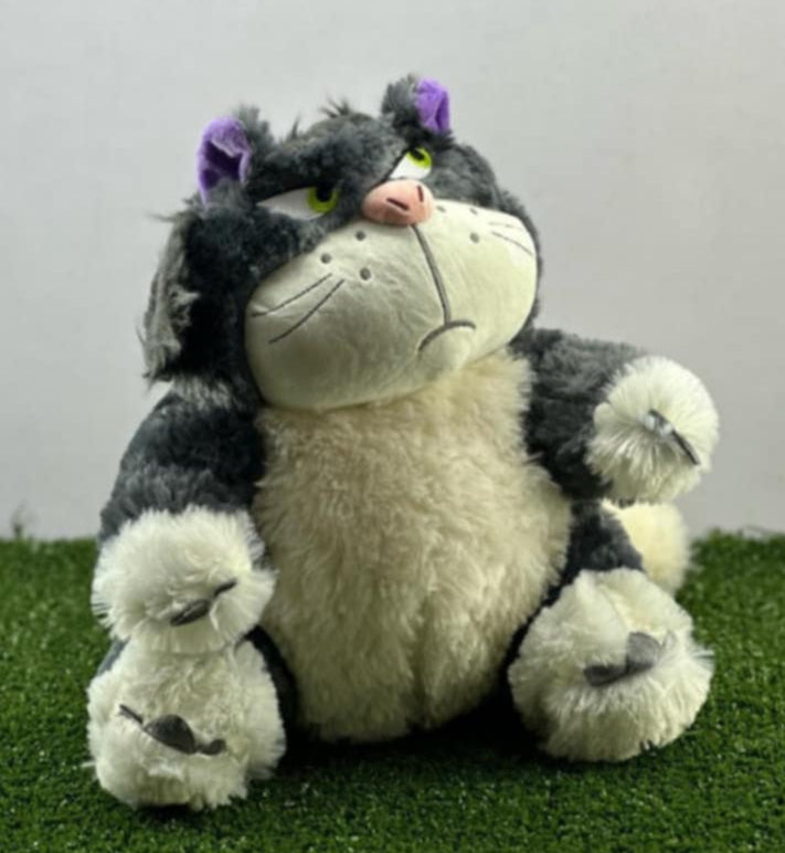 'Lucifer' The Grumpy Cat