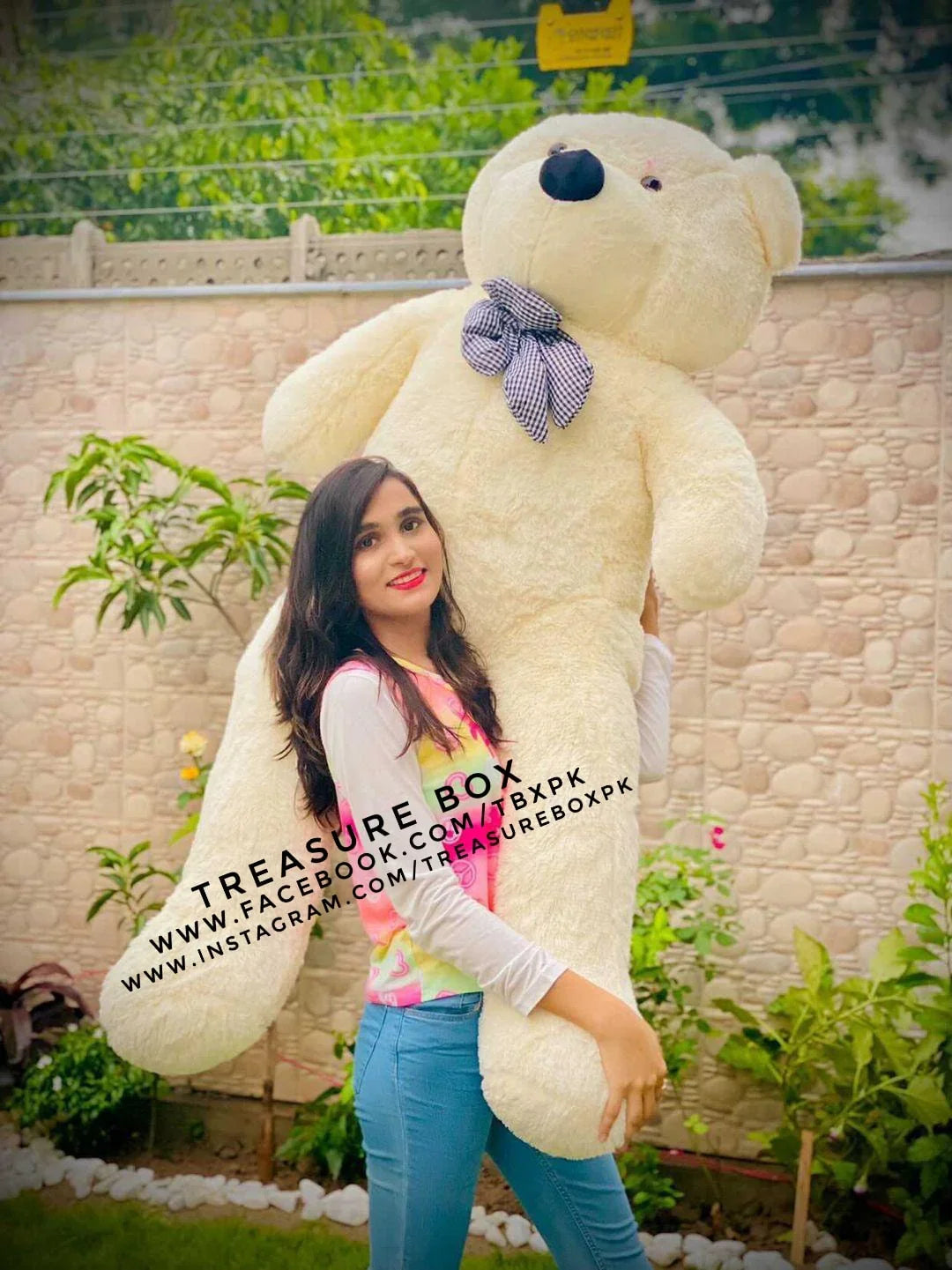 'KnoTie' 5 Feet Teddy Bear