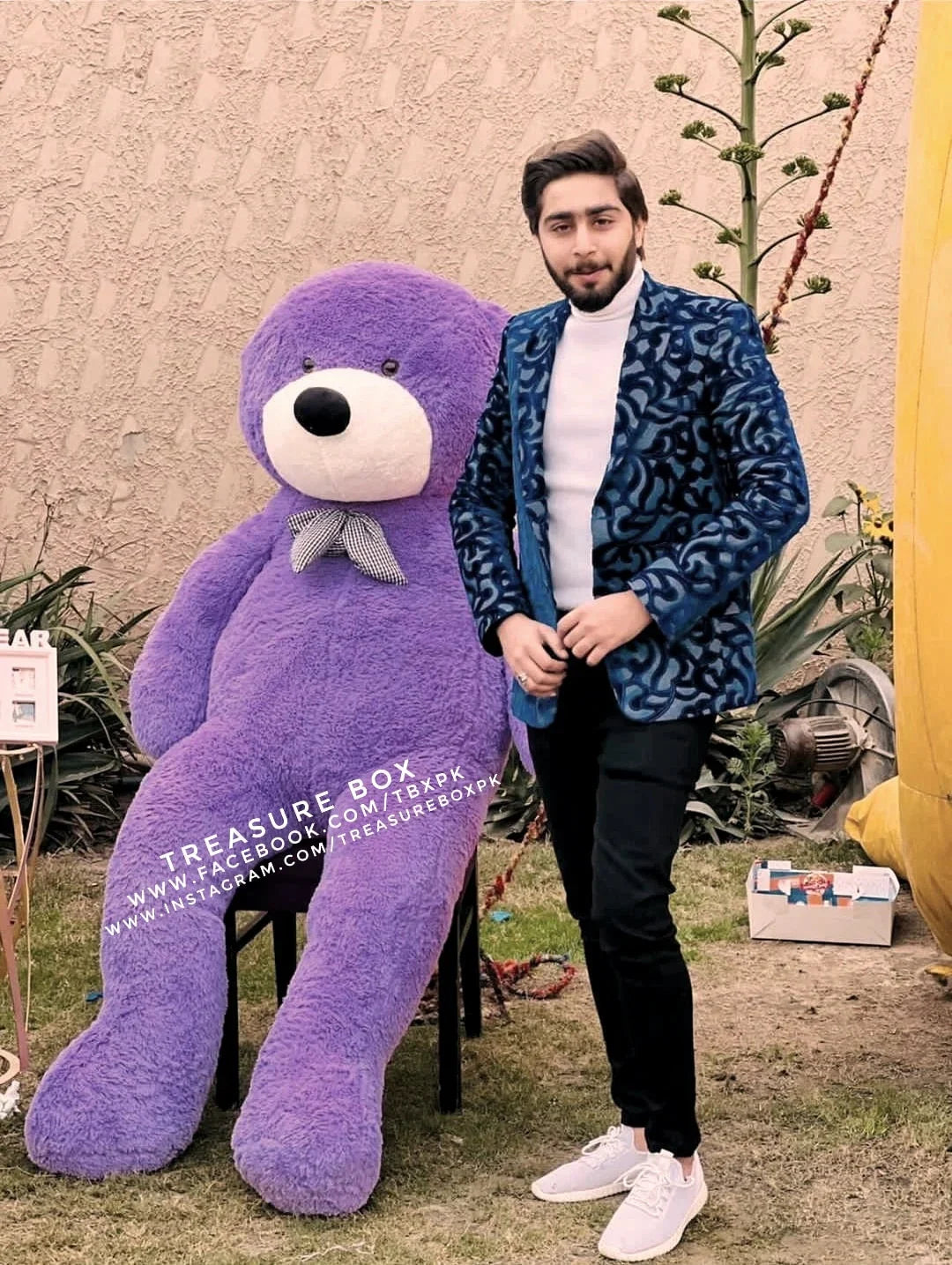 'KnoTie' 6 Feet Teddy Bear